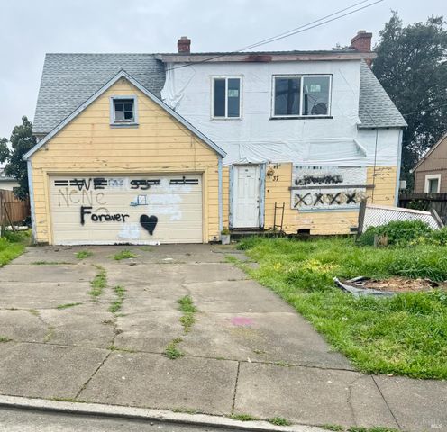 37 14th St, Vallejo, CA 94590