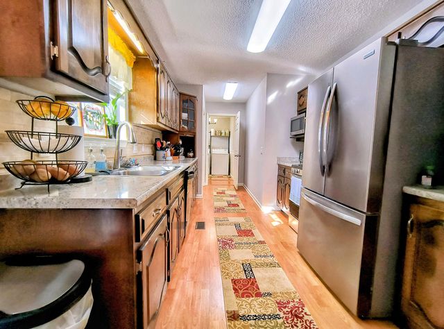 6015 Parsons Pond Drive, Ooltewah, TN 37363