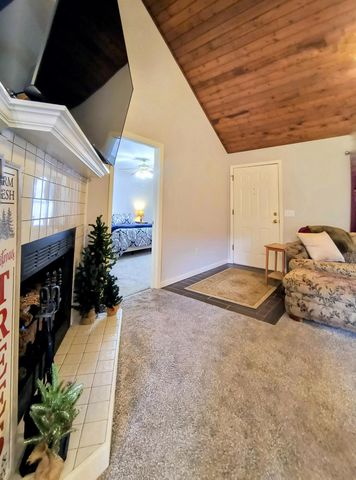 6015 Parsons Pond Drive, Ooltewah, TN 37363