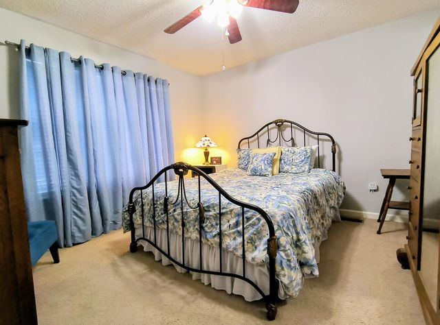 6015 Parsons Pond Drive, Ooltewah, TN 37363