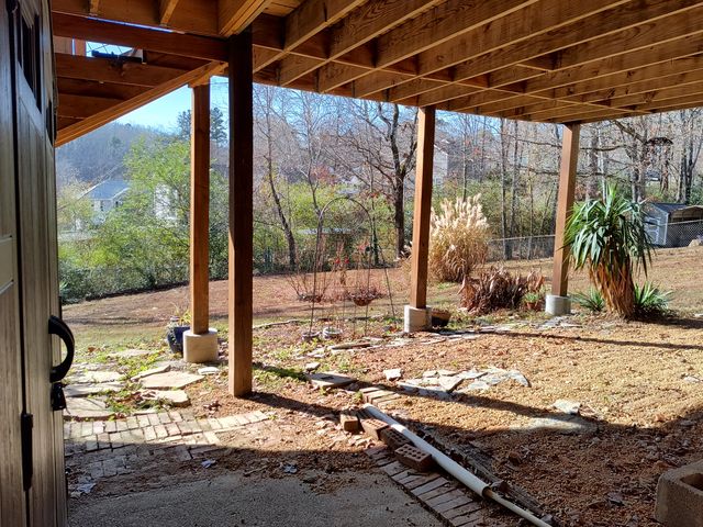 6015 Parsons Pond Drive, Ooltewah, TN 37363