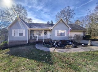 6015 Parsons Pond Drive, Ooltewah, TN 37363