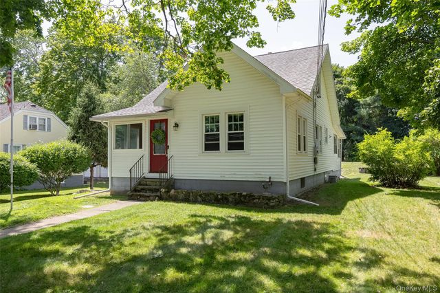 17 Townsend Boulevard, Poughkeepsie, NY 12603