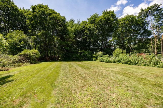 17 Townsend Boulevard, Poughkeepsie, NY 12603