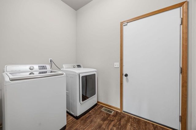 11339 N Crestwood Drive, Edgerton, WI 53534
