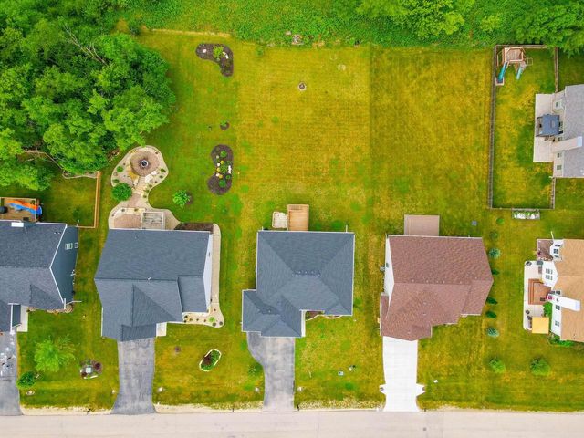 11339 N Crestwood Drive, Edgerton, WI 53534