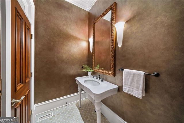 745 Brookwoods Trace, Sandy Springs, GA 30342