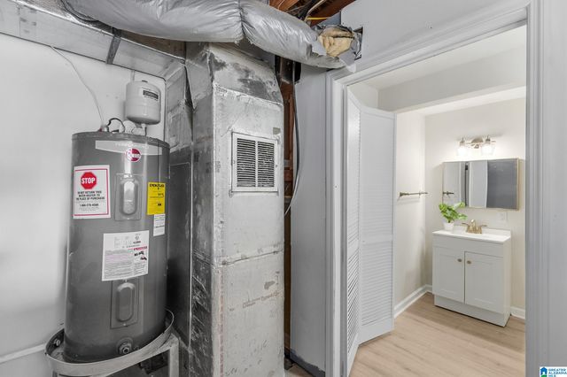 125 MOUNTAIN PARKWAY, Maylene, AL 35114