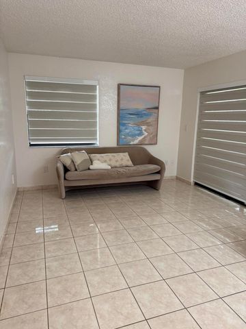 20015 NE 3RD Court 5, Miami, FL 33179