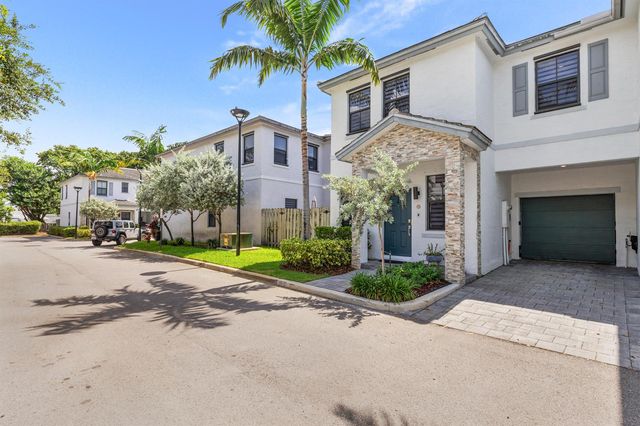 2820 SW 17th Avenue, Fort Lauderdale, FL 33315