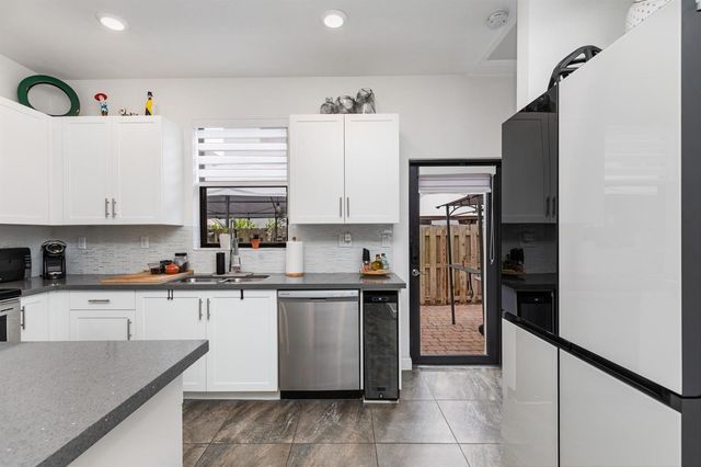 2820 SW 17th Avenue, Fort Lauderdale, FL 33315