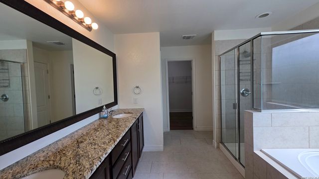 4902 EAGLE VALLEY ST, Schertz, TX 78108
