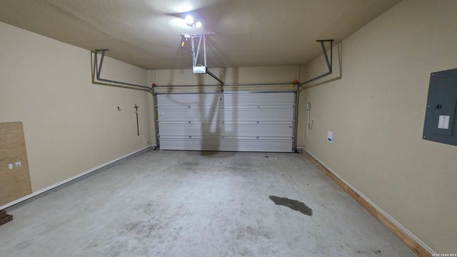 4902 EAGLE VALLEY ST, Schertz, TX 78108