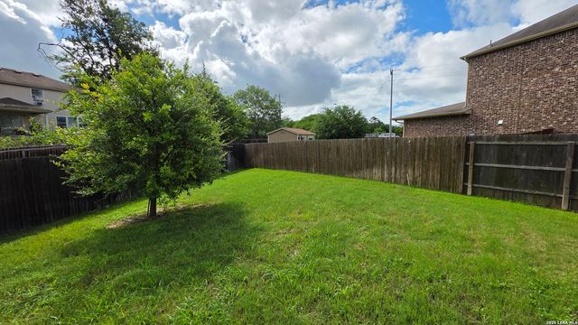 4902 EAGLE VALLEY ST, Schertz, TX 78108