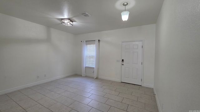 4902 EAGLE VALLEY ST, Schertz, TX 78108