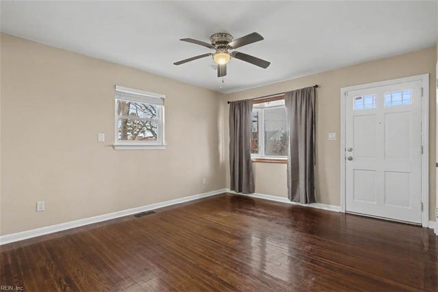 5401 Beckner ST, Norfolk, VA 23509