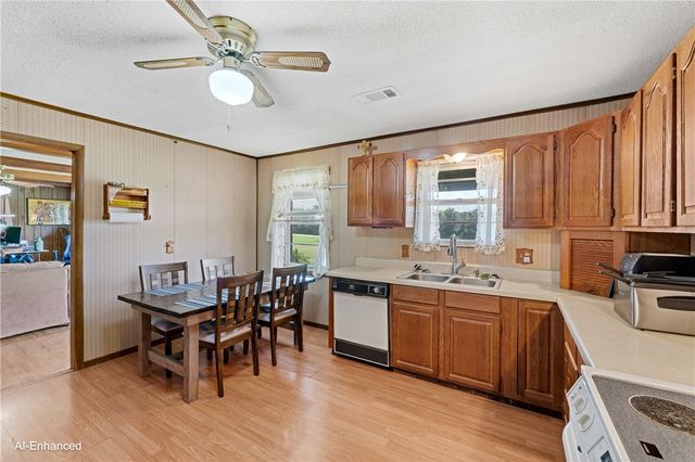 8807 Hwy 282, Alma, AR 72921