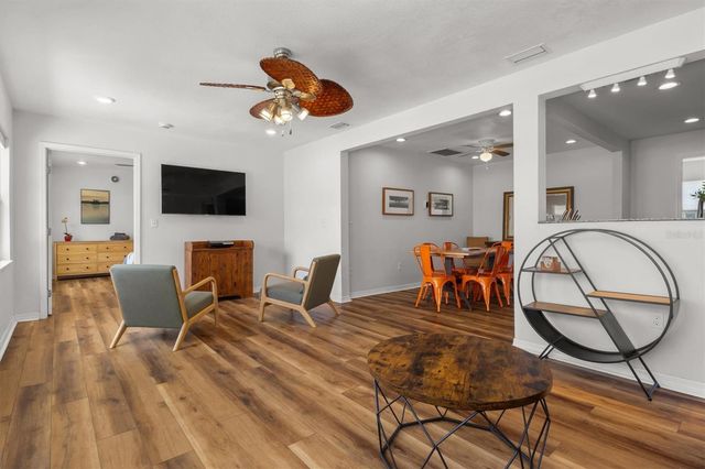 900 LAKE JESSIE DRIVE, Winter Haven, FL 33881