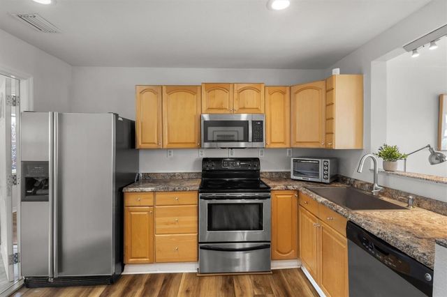 900 LAKE JESSIE DRIVE, Winter Haven, FL 33881