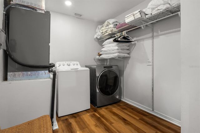 900 LAKE JESSIE DRIVE, Winter Haven, FL 33881