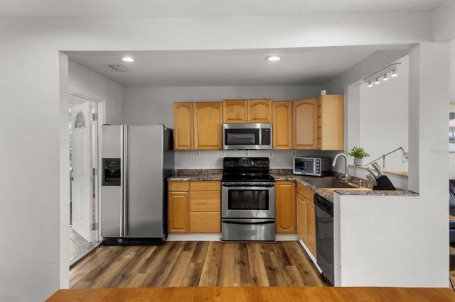 900 LAKE JESSIE DRIVE, Winter Haven, FL 33881