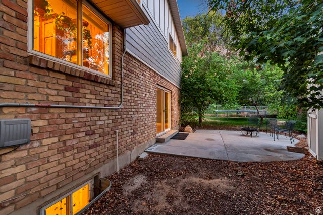 9192 SHAD LN, Sandy, UT 84093