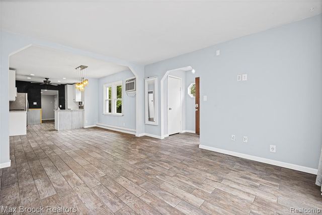 30066 Bock Street, Garden City, MI 48135
