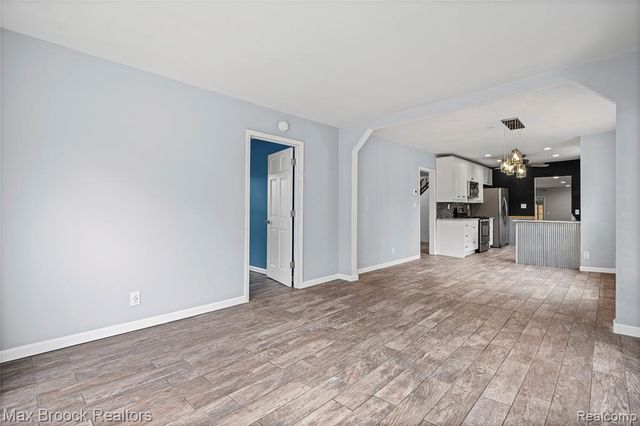 30066 Bock Street, Garden City, MI 48135