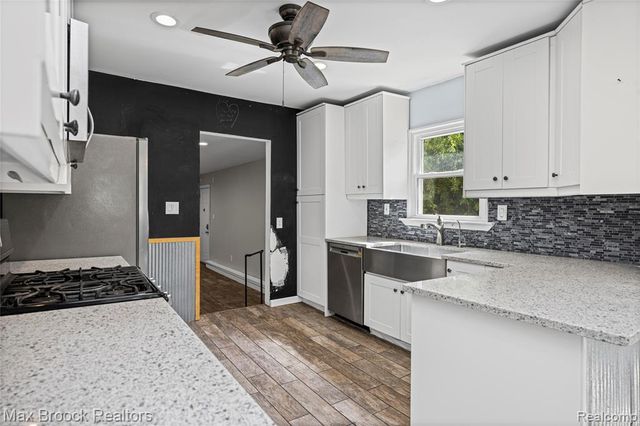 30066 Bock Street, Garden City, MI 48135