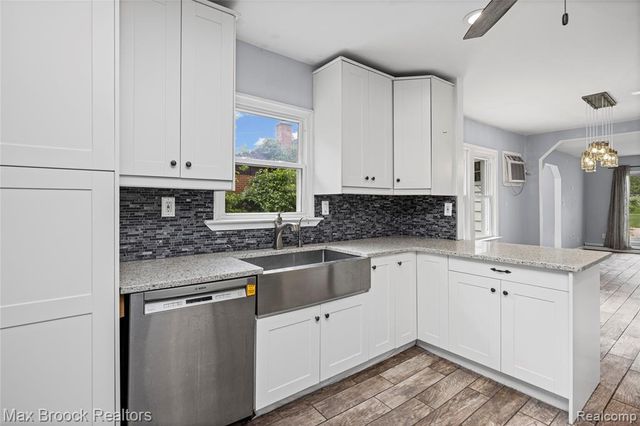 30066 Bock Street, Garden City, MI 48135