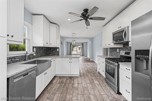 30066 Bock Street, Garden City, MI 48135