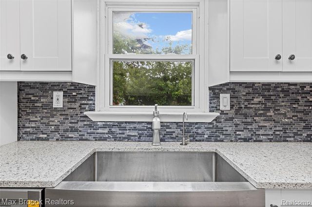 30066 Bock Street, Garden City, MI 48135