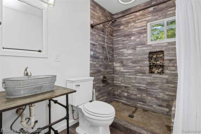 30066 Bock Street, Garden City, MI 48135
