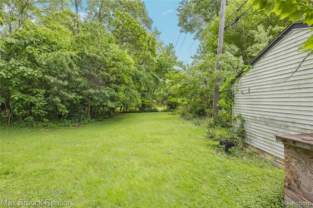 30066 Bock Street, Garden City, MI 48135