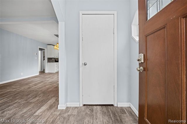 30066 Bock Street, Garden City, MI 48135