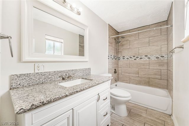 4960 MOHAVE Avenue, Las Vegas, NV 89104