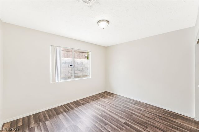 4960 MOHAVE Avenue, Las Vegas, NV 89104