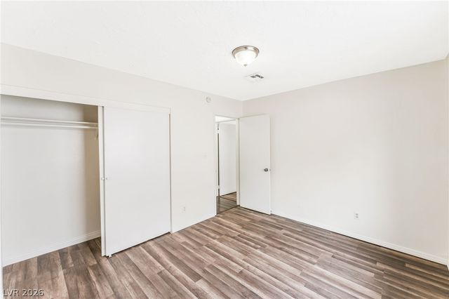 4960 MOHAVE Avenue, Las Vegas, NV 89104
