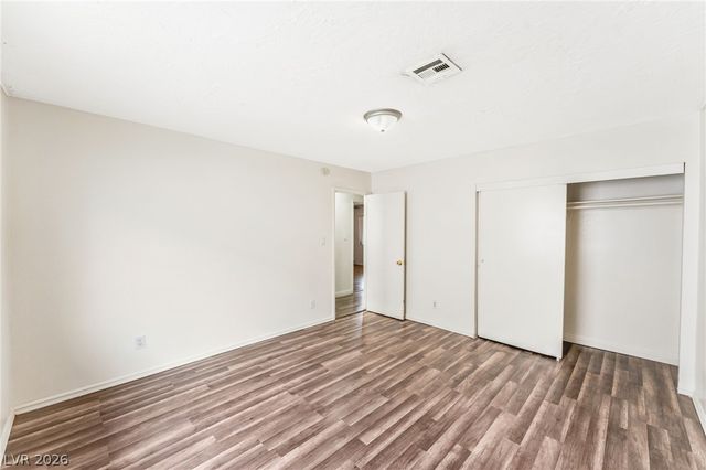 4960 MOHAVE Avenue, Las Vegas, NV 89104