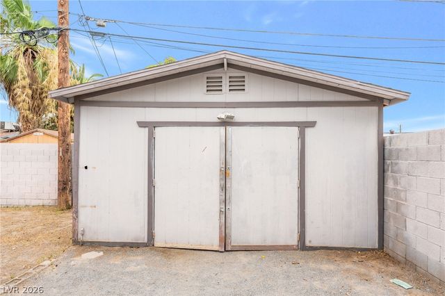 4960 MOHAVE Avenue, Las Vegas, NV 89104
