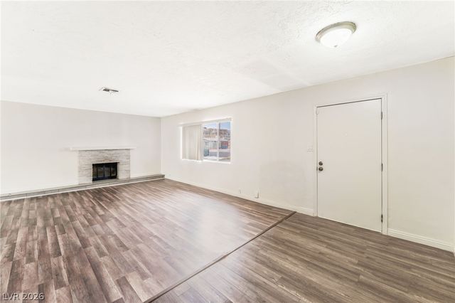 4960 MOHAVE Avenue, Las Vegas, NV 89104