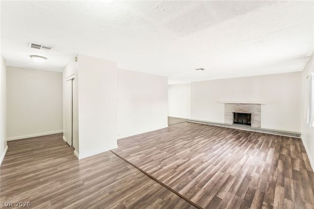 4960 MOHAVE Avenue, Las Vegas, NV 89104