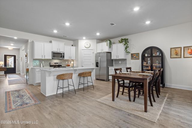 7777 Coral Lane, Ocean Springs, MS 39564