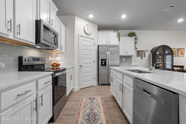 7777 Coral Lane, Ocean Springs, MS 39564