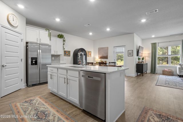 7777 Coral Lane, Ocean Springs, MS 39564
