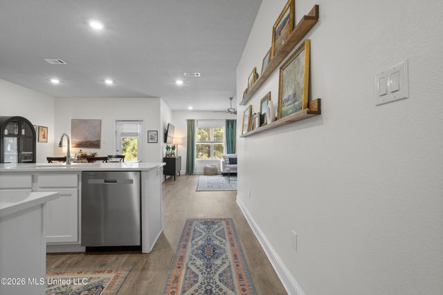 7777 Coral Lane, Ocean Springs, MS 39564