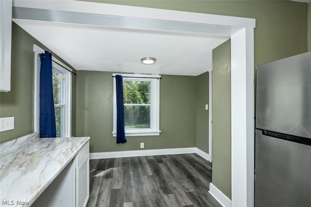 1313 Manchester Road, Akron, OH 44319