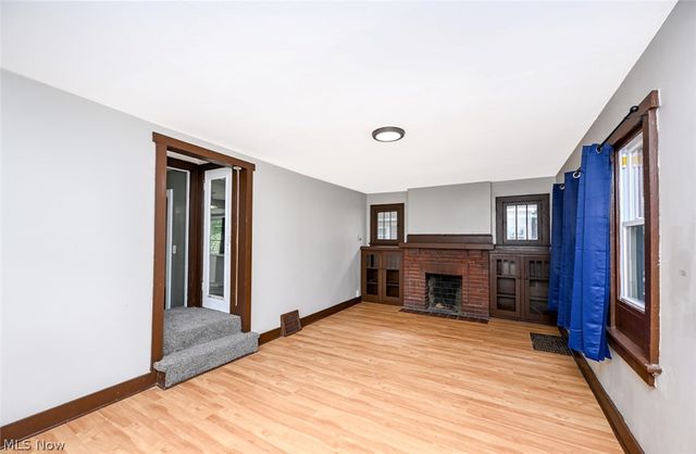 1313 Manchester Road, Akron, OH 44319