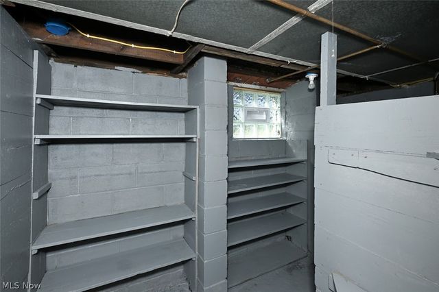 1313 Manchester Road, Akron, OH 44319