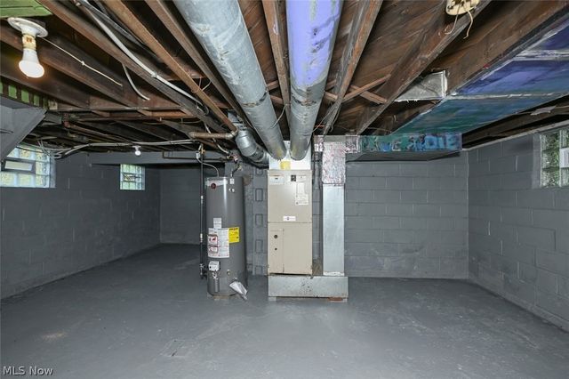 1313 Manchester Road, Akron, OH 44319